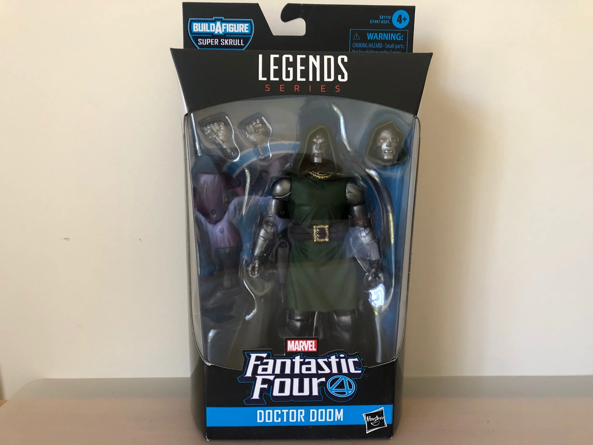 Fantastic Four Marvel Legends 6-Inch Action Figure Wave 1 Doctor Doom