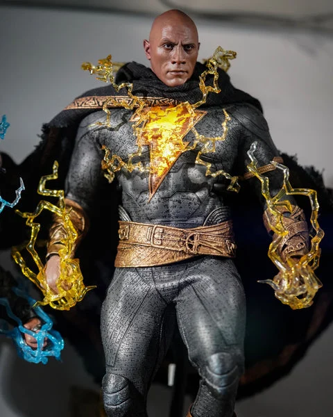 Hot Toys DX31 Black Adam Golden Armor Deluxe Version 1/6 Scale Collectible Figure