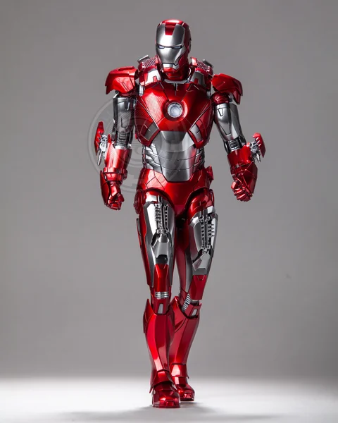 Hot Toys MMS696D54Disney 100 Iron Man Mark Vii (D100 Version) 1/6 Scale Collectible Figure