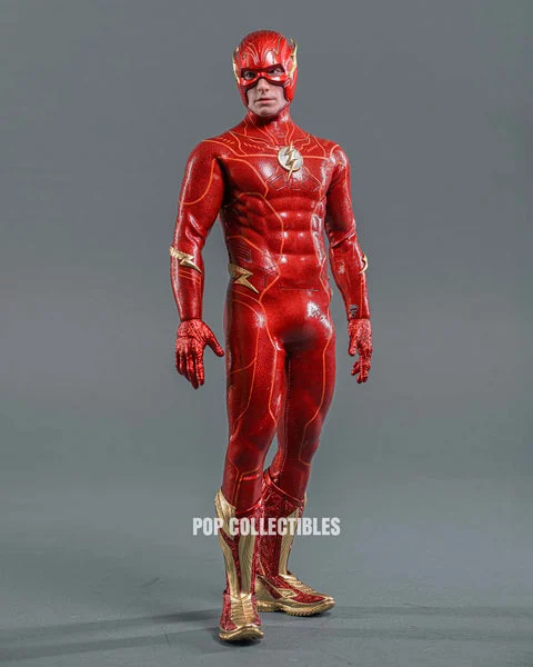 Hot Toys MMS713B The Flash – The Flash 1/6 Scale Collectible Figure (Special Version) with The Life Size The Flash Signet Ring
