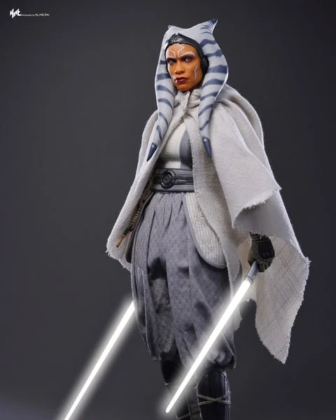 Hot Toys Star Wars TMS118 Ahsoka Ahsoka Tano 1/6th Scale Collectible Figure